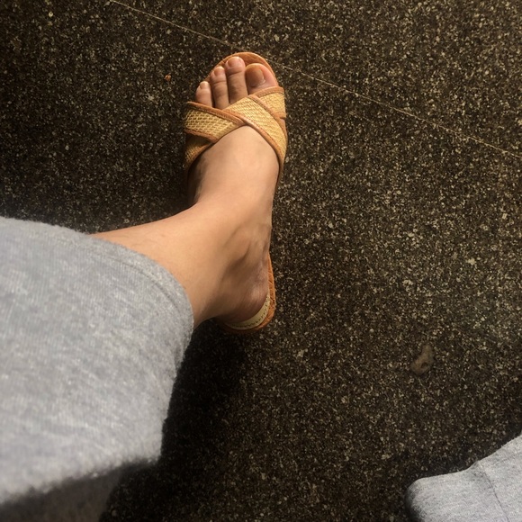 Platform sandal - Picture 6 of 6